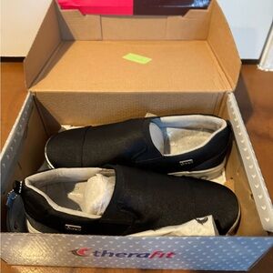 Therafit Women's Black Slip-On Sneakers